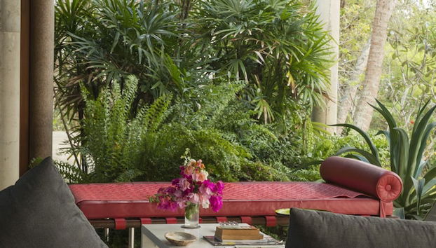 Coin salon dans le hall