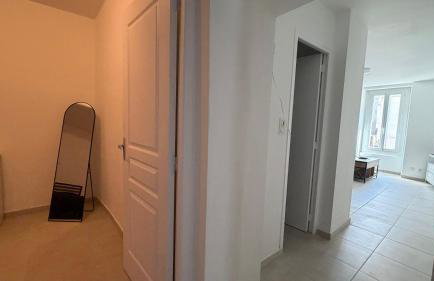 logis des Adhemar ,apparts cosy centre ville ,sejour-tricastin - Foto 6