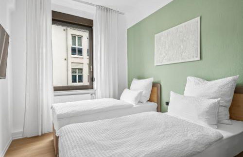 FABYLOUS Homes City Apartment I Gruppen I Waschtrockner I Balkon I belebte Lage - Foto 9