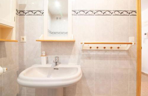 Global Properties, Practico apartamento con piscina en Residencial Brezo Canet - Foto 19