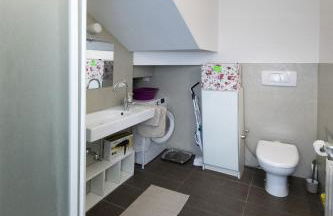 Amazing Serenity Flat for 7, AC, historic center - Foto 21