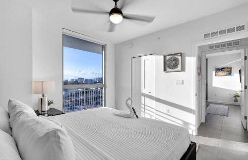 Gorgeous 3-Bed Retreat Mins from Bayside and Parking - Photo 14