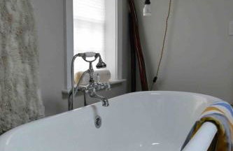 The Historic Jesse Buel Farmhouse w Heated Pool - Foto 12