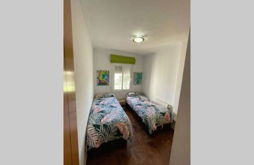 Casa adosada con porche, piscina y pista de pádel, junto al campo de golf - Foto 14