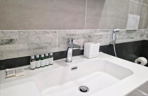 Uddin's Den - Foto 10