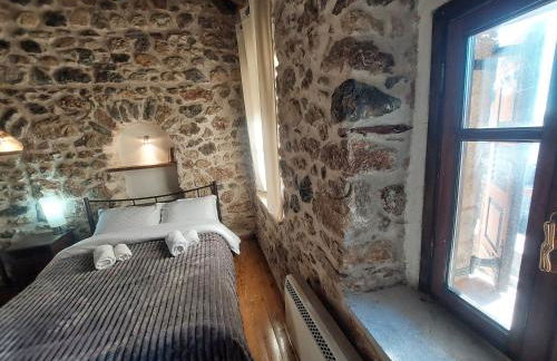 Andromahi Stone House - Photo 15