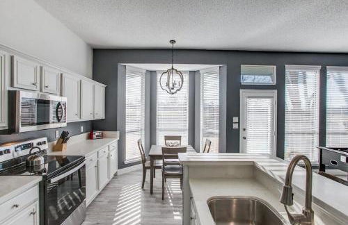 Rockwall Getaway for 6 - Photo 4