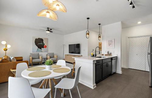 South Lamar Stay - Pickleball, Sauna & Cold Plunge - Photo 11