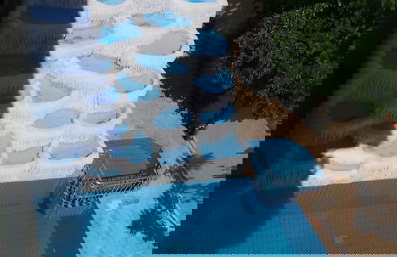 Family Apart - Photo 38