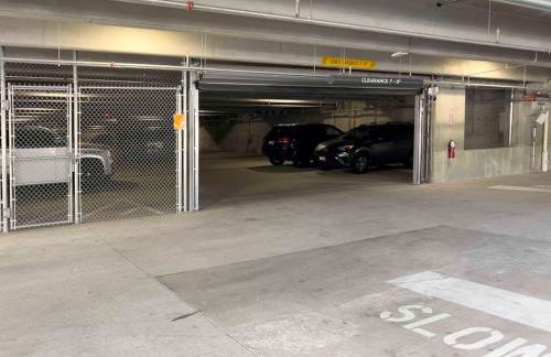 Boho-Luxe Studio - Pink Accents & Mountain Calm - Foto 29