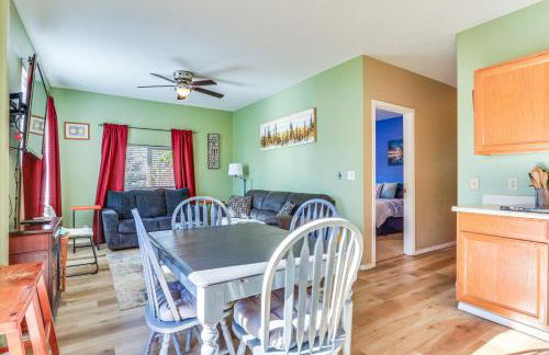 Harrison Home with Grill and Lake Views Walk to Town! - Foto 6