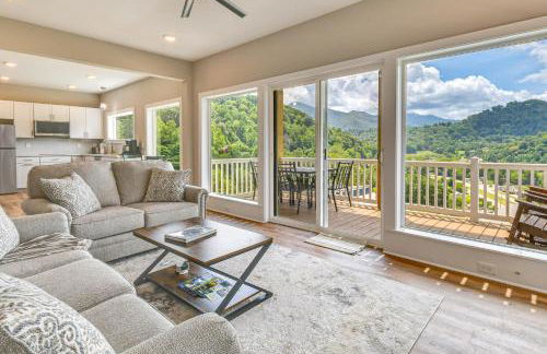 Mtn Views and Stunning Fall Hikes Maggie Valley Apt - Foto 1