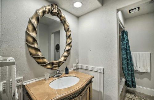 Spacious Seabrook Home with Patio 1 Mi to Beach! - Foto 29