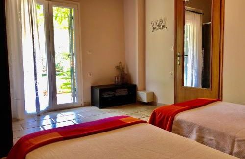 Gialos Villas 1-2 With a Private Pool - Photo 22