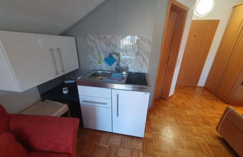 ABM Apartment 31 - Photo 4