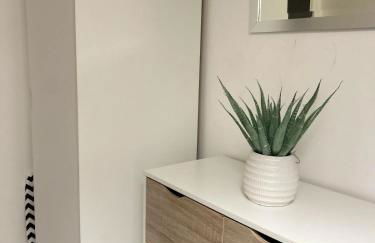 Spacious Central Manchester Apartment - Next To AO Arena & Picadilly Station - Local Attractions - Free Parking - Foto 8