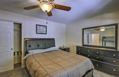 3 Mi to Rainbow Lake Home with Hot Tub and Deck - Foto 21