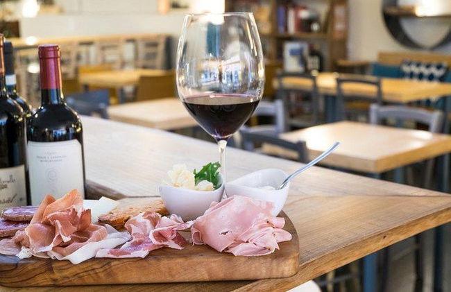 Bolonia Exclusiva cata de vinos italianos en el centro. - Foto 9