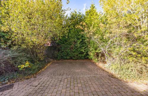 Hunsbury House - Excellent Location - Free Parking, Self-Check-In, SkyTV and Fast Wifi by Yoko Property - Foto 31