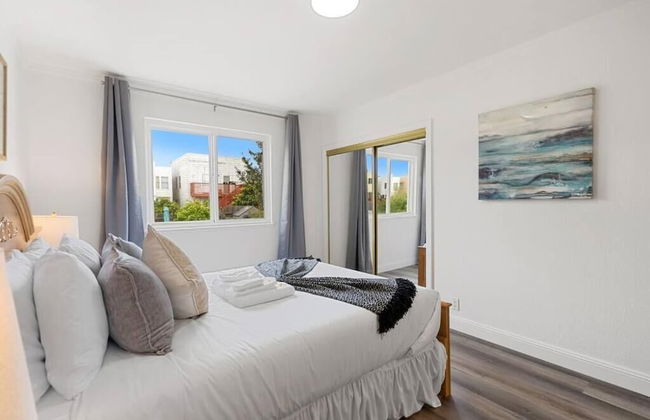 Stunning 2 Bedroom 1 Bath Home near BART - Foto 2