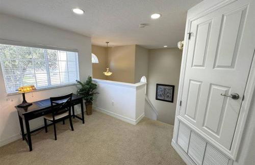 537 4BR Private Pool Spa Conservation Views 2 Masters Near Disney - Foto 43