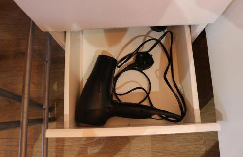 Self Contained, Double Bed Studio, private kitchen, private Bath, Walking distance to Harry Potter - Foto 60