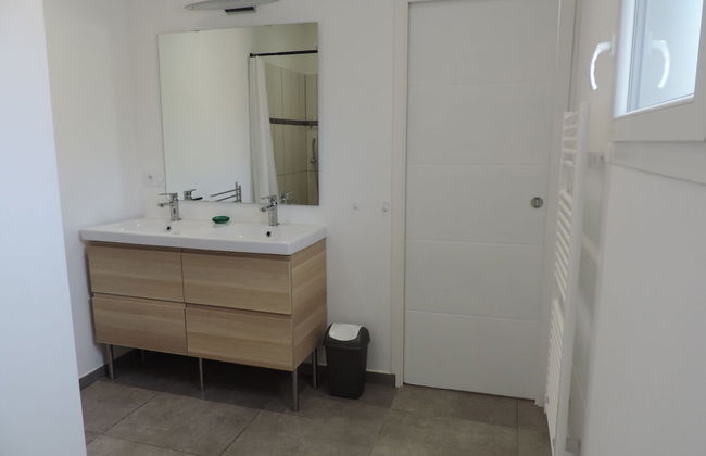 Attractive Holiday Home With Private Pool - Photo 21