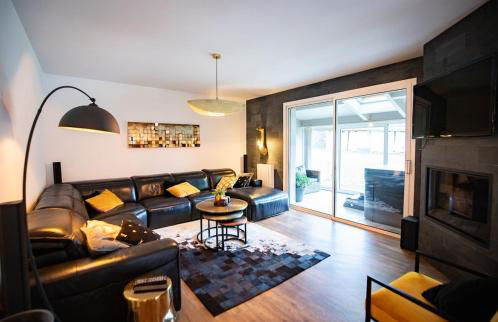 Tout proche d'Ax les Thermes détente et relaxation jusqu'à 8 pers dans la maison de Véronique avec piscine terrain de pétanque et jacuzzi - Foto 1