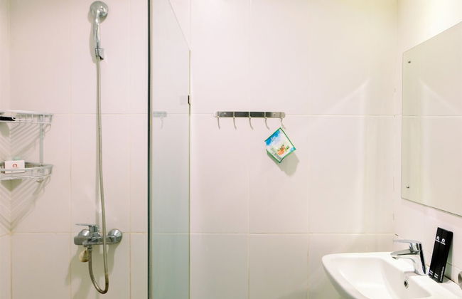 Comfy Studio Apartment @ Skylounge Tamansari - Foto 30