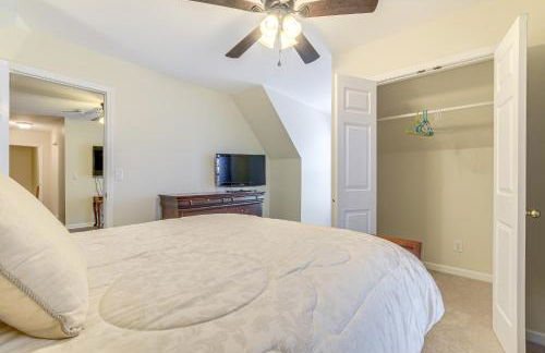 Hike, Golf and Boat Wake Forest Home with Yard - Foto 13