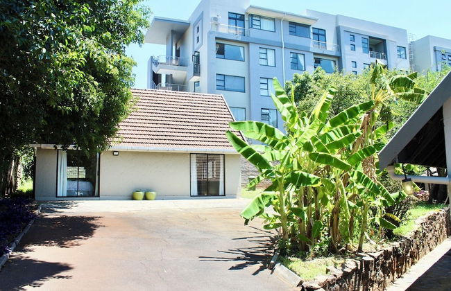 Exquisite 1-bed Apartment in Sandton - Photo 10
