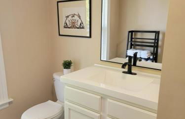 1895 meets 2025 Townhouse - Foto 7