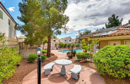 Pool Access Beautiful Modern Home in Las Vegas! - Photo 30