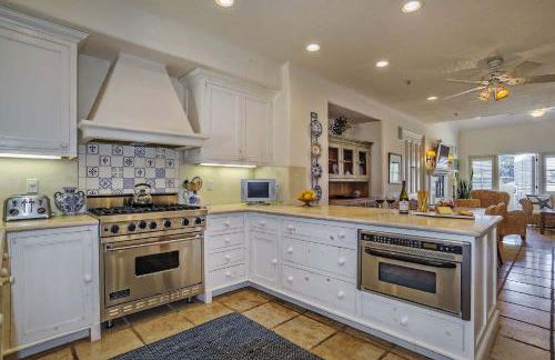 Luxurious Mykonos in Santa Barbara with Outdoor Deck Short Bike Ride to Beach - Foto 6