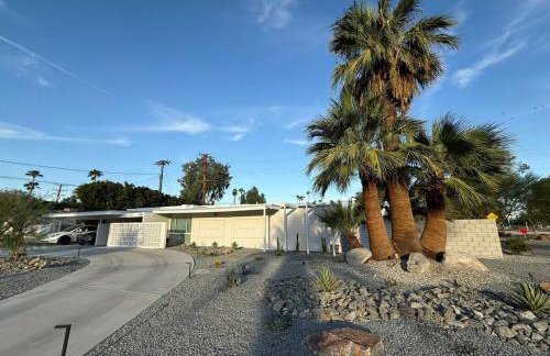 Aerhaus - Mid-Century Oasis - Foto 31