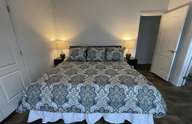 NEW 2bed 2bath With Creek and Open Spaces - Foto 9