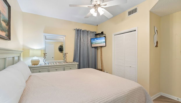 Phoenix IV Condos - Foto 5, Habitación