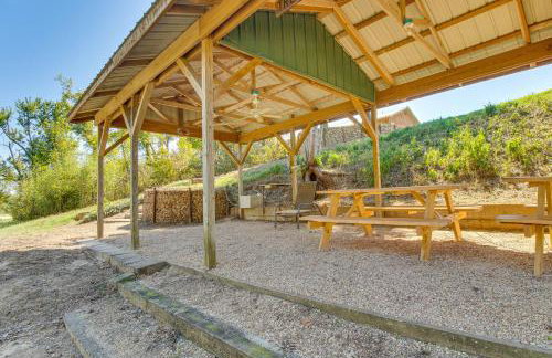 TroutFest Riverfront Norfork Home, Great Fishing - Foto 30