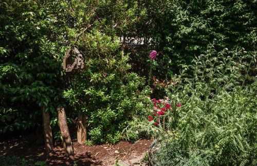 Southeast Portland Comfy & Eclectic Craftsman Home - Foto 46