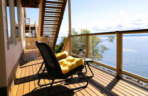 Stunning House with Views of Puget Sound! Ideal for Family Reunions - Photo 106