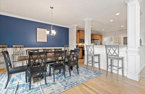 Lake Norman Home Lake Access with Heated Pool & Hot Tub - Foto 19