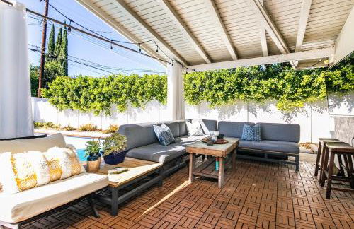 SoCal Retreat with Pool and Spacious Backyard - Foto 31