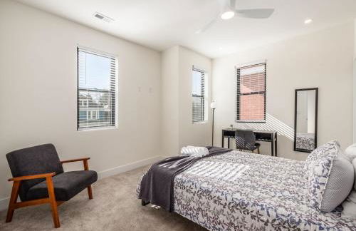 Modern Luxury 4BR 3 5BA Oasis in Historic Old Town East PD - Foto 23