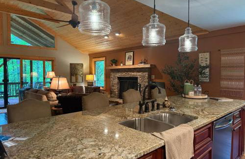 Tree Top Mountain Lodge - Photo 26