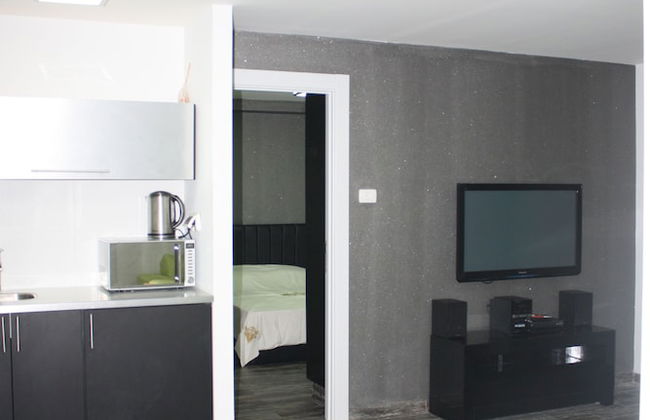 Rich Luxury Suites - Photo 22