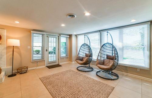 Spacious Kentucky Lake Escape with Dock and Views - Foto 27