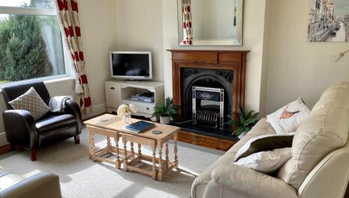 Glenbrae House 3 bedrooms near Nantwich with countryside views on private driveway - Foto 3