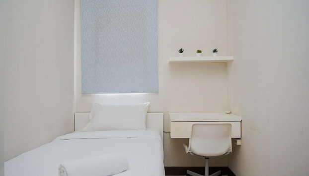 Modern And Nice 2Br Apartment Scientia Residence - Foto 3, Habitación