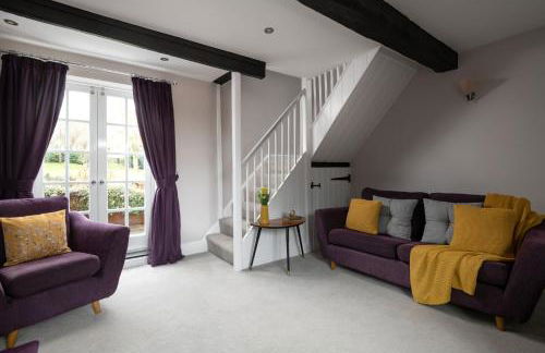 The Nest at Winnall Luxury 19th Century Cottage - Foto 10