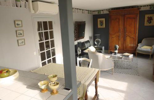 Bel appartement avec grande terrasse sud - Photo 9